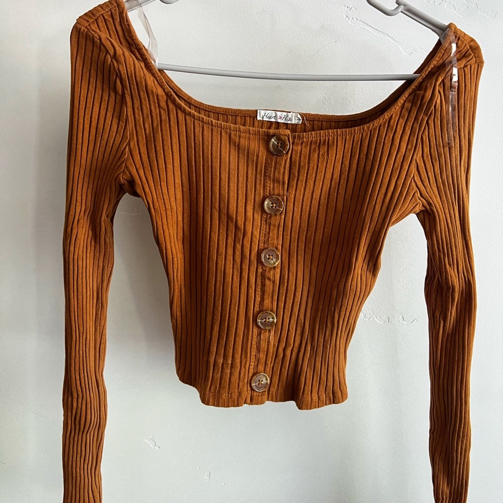 Long sleeve crop top off the shoulder